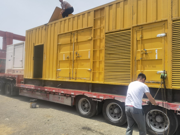 剑河除了负载情况和发动机维护，还有哪些因素会影响 200kw 柴油发电机的油耗？